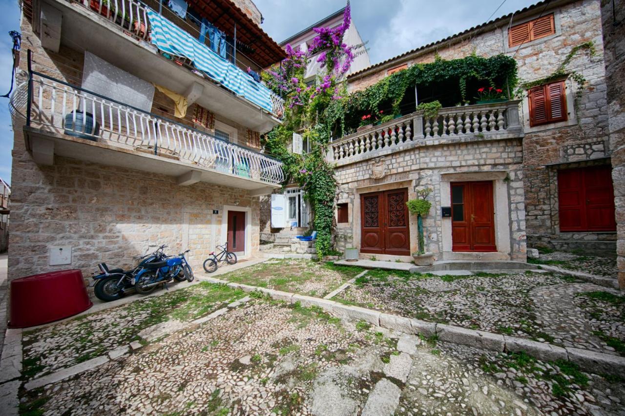 B&B Villa Vis Exterior foto
